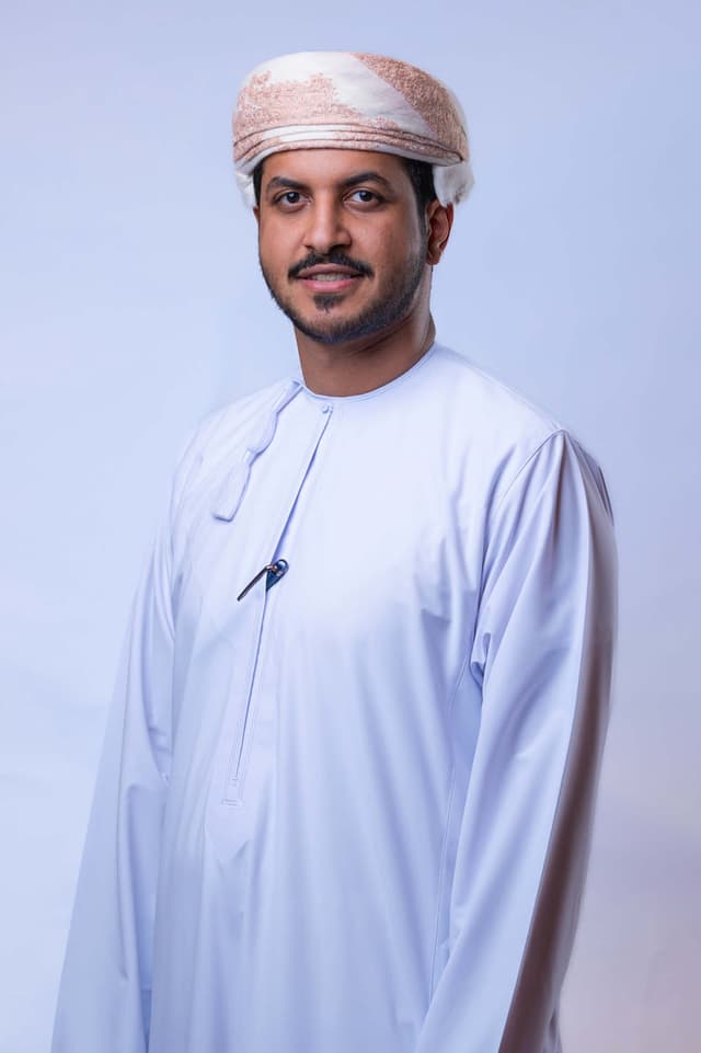مهند البحري مدير المبيعات