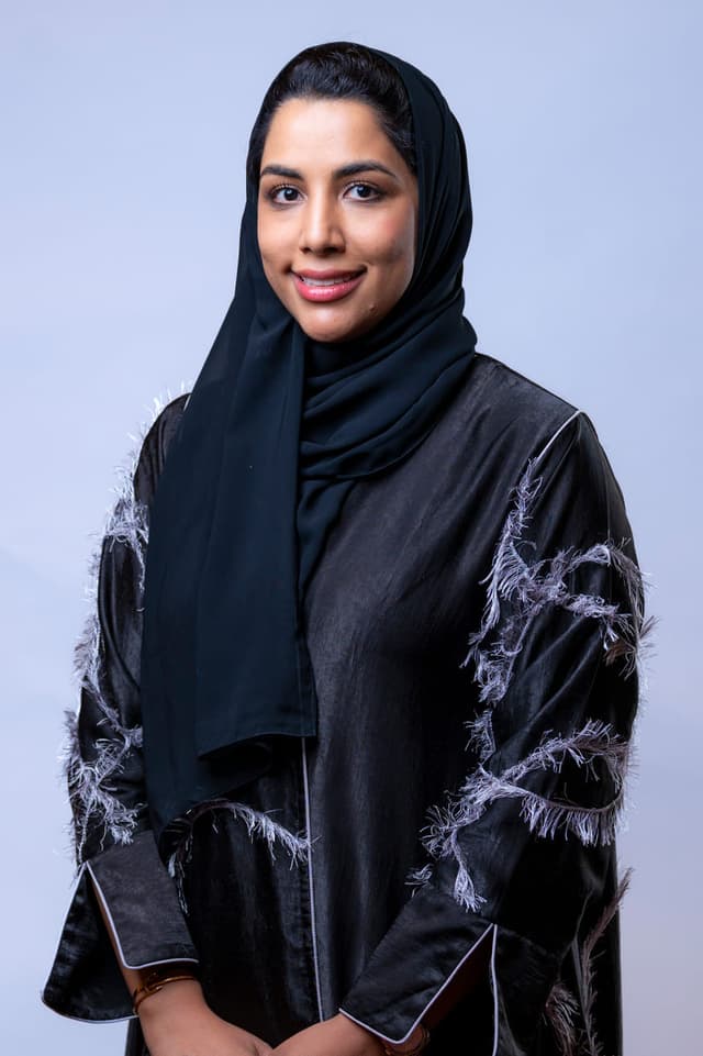 سما المحروقي مديرة مكتب إدارة المشاريع